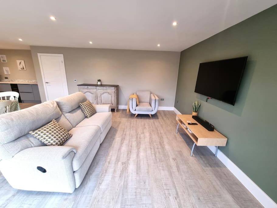 Brand New, Stunning Beachside House Seasalter Eksteriør billede