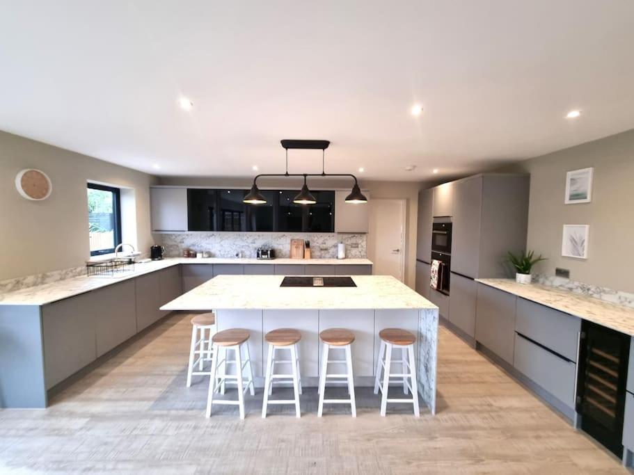 Brand New, Stunning Beachside House Seasalter Eksteriør billede