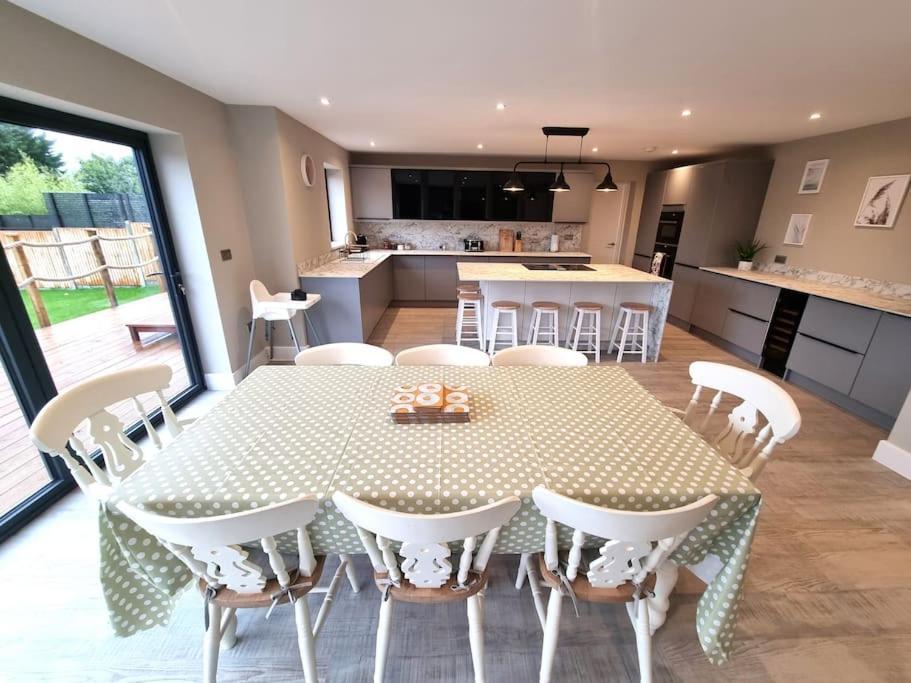 Brand New, Stunning Beachside House Seasalter Eksteriør billede